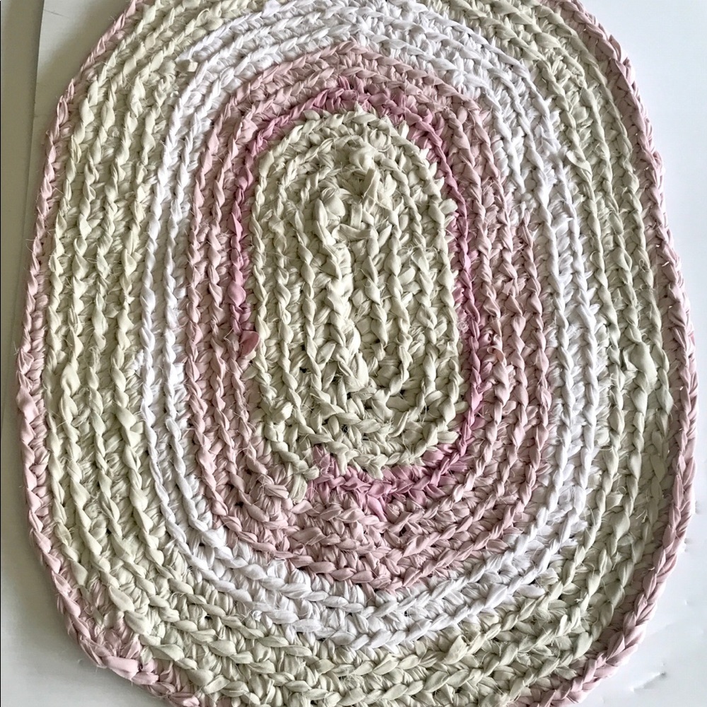 Handmade crocheted rug bathroom kitchen mat - Picture 2 of 5